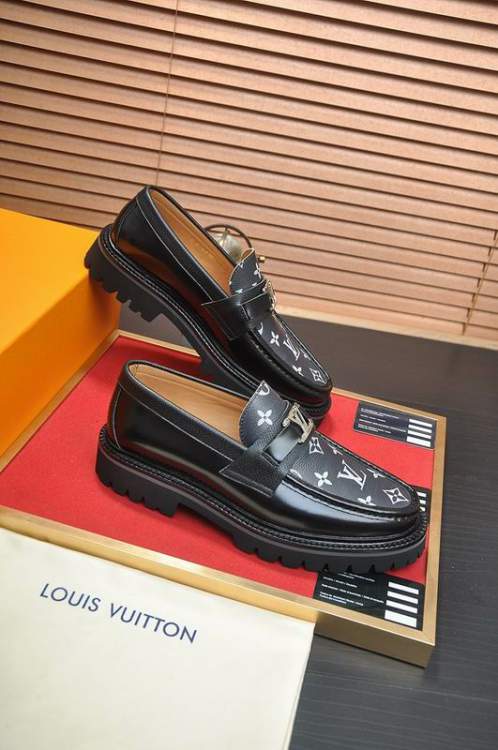Picture of Louis Vuitton Shoes _SKULVsz38-45mnf057214348